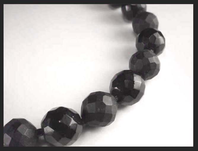 Hob&eacute; Black Faceted Bead Necklace Close Up