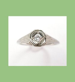 18k White Gold Filigree Diamond Ring Top