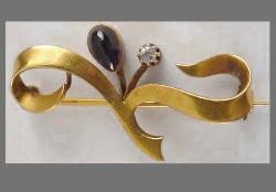 Sapphire & Diamond Gold Pin