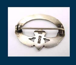 Irish Claddagh Sterling Pin Signature