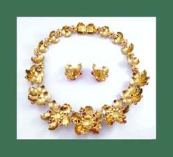 Christian Dior 1967 Enamel and Rhinestone Necklace with Earrings Back