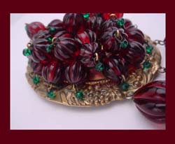 Rare Eisenberg Original Red & Green Beaded Dress Clip Close Up