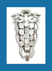 Eisenberg Original Sparkling Rhinestone Fur/Pin Clip Back