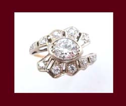 Spectacular 14k Gold Diamond Ring Signature