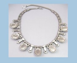 Hobe Saphiret Rhinestone Necklace Back