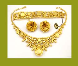 Juliana Tagged Peridot Rhinestone and Rivoli Necklace Bracelet and Earrings Back
