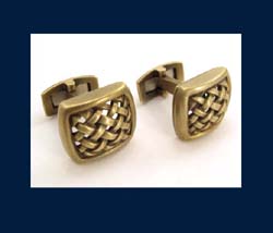 Barry Kieselstein-Cord 18k Gold Cufflinks Signature