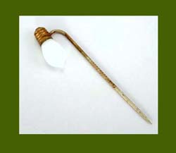 Light Bulb Stick Pin