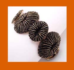 Mosell Enamel Floral Link Bracelet