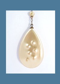 Glass Pearl Teardrop Silver Chain Sautoir Close