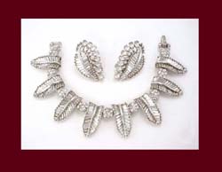 Sparkling Pennino Rhinestone Bracelet and Earrings