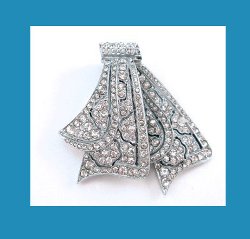 Sparkling Rhinestone Ribbon Fur Clip/Pin Front