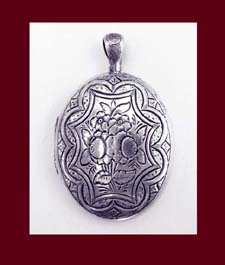 Victorian Sterling Floral Locket Front