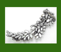 Austria Rhinestone and Pearl Over the Shoulder Pin Signature