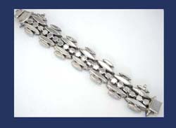 Hattie Carnegie Sapphire Aurora Borealis Rhinestone Bracelet Back